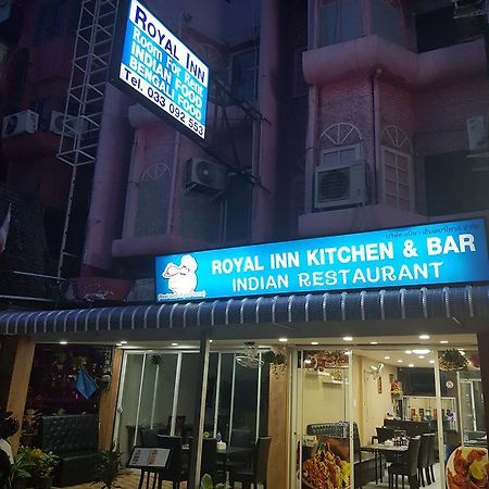 Royal Inn Kitchen And Bar Pattaya Exterior foto